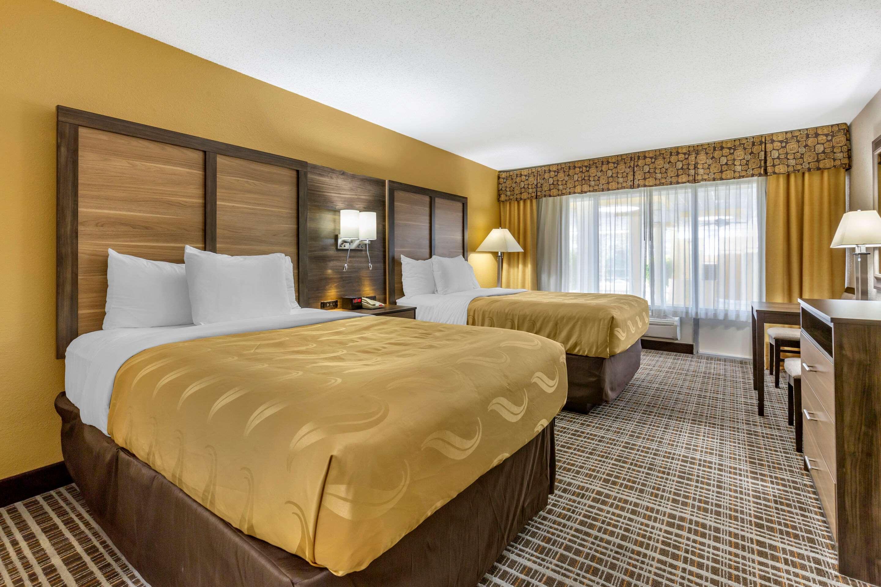 Quality Inn & Suites - Greensboro-High Point Экстерьер фото
